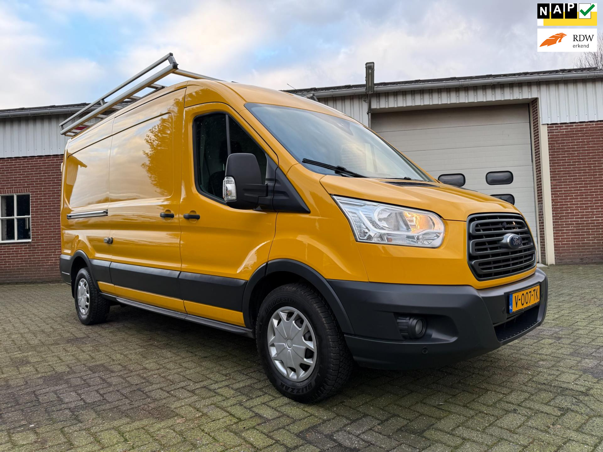 39916135-27.jpg