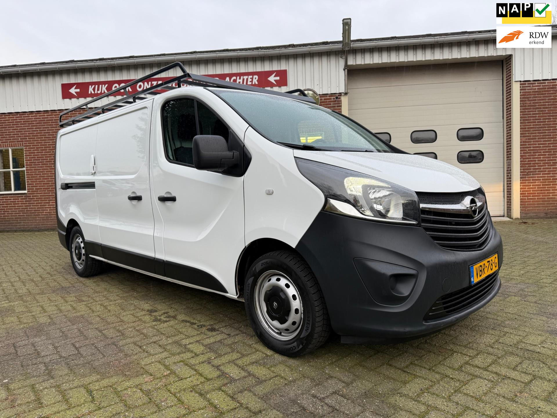 39916135-27.jpg