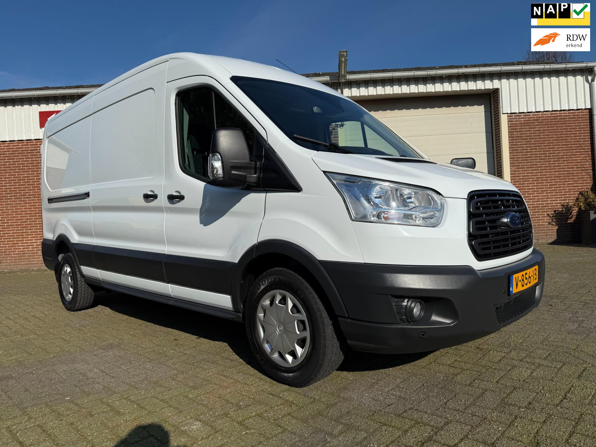 43159034-29.jpg