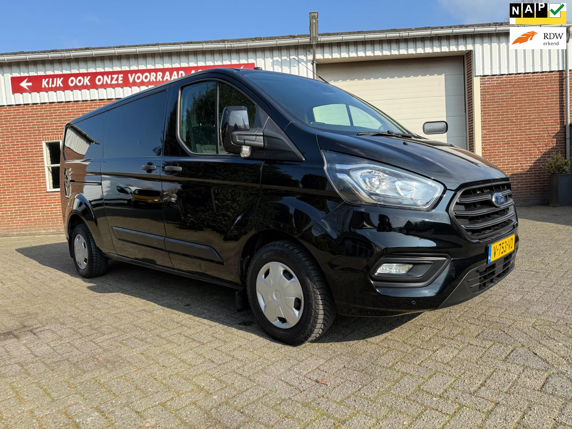 39916135-27.jpg