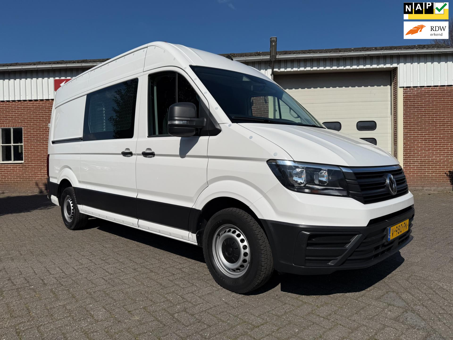 39916135-27.jpg