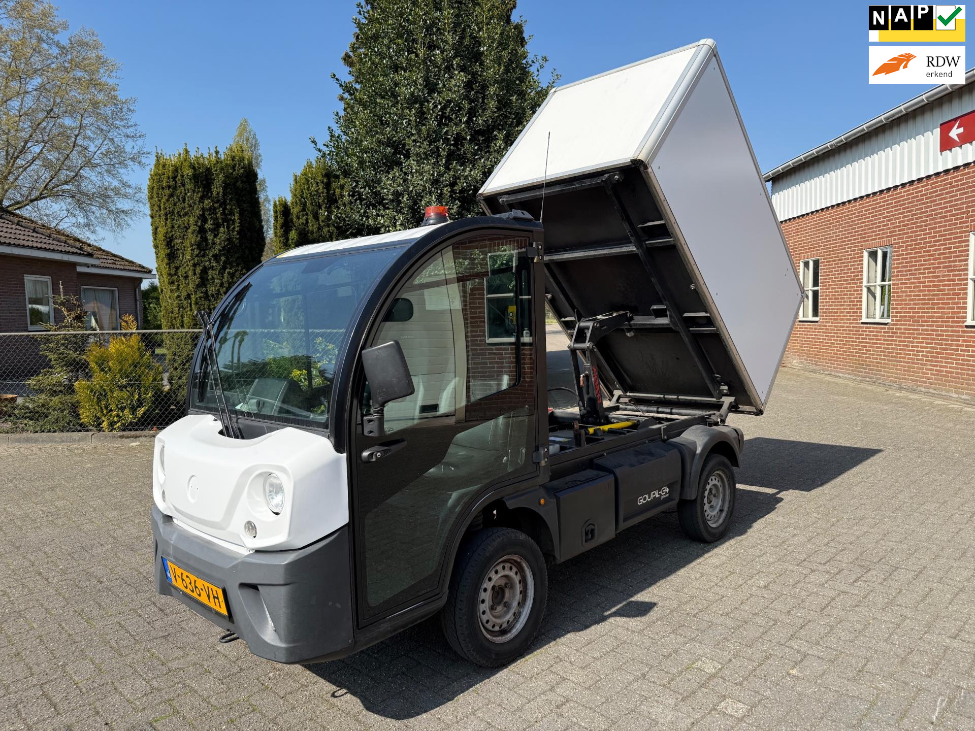 44286369-24.jpg