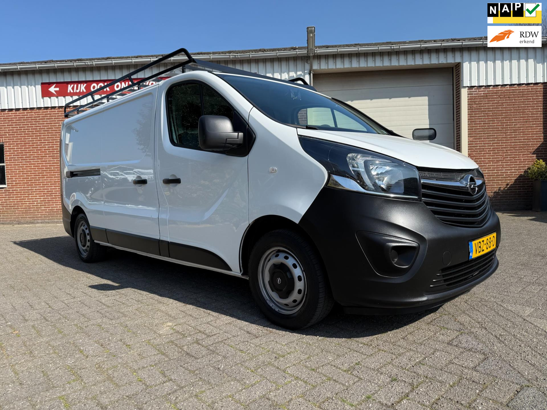 39916135-27.jpg