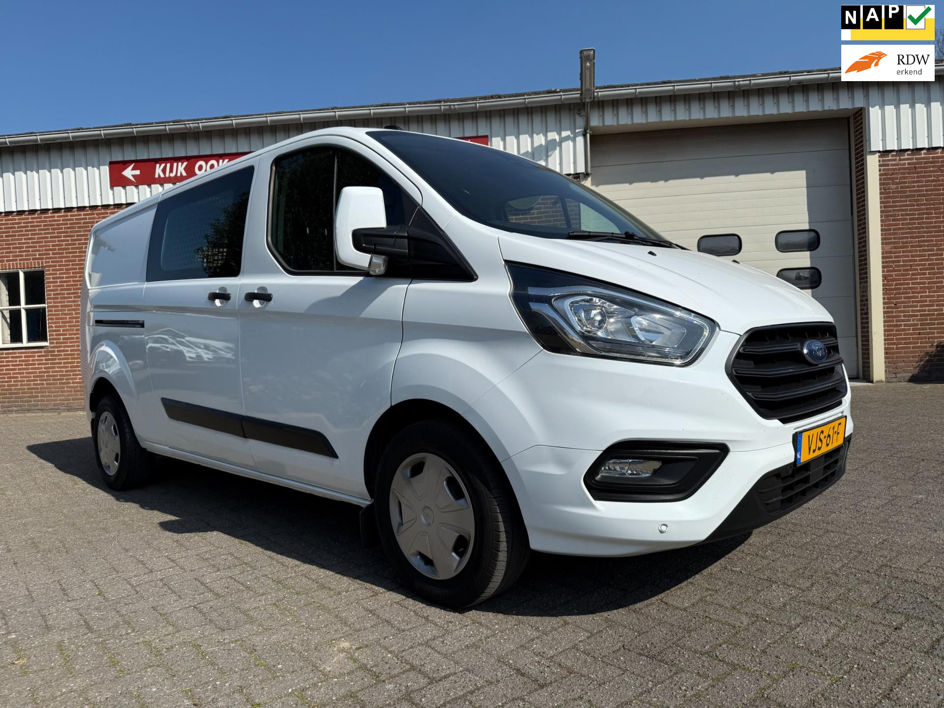 39916135-27.jpg