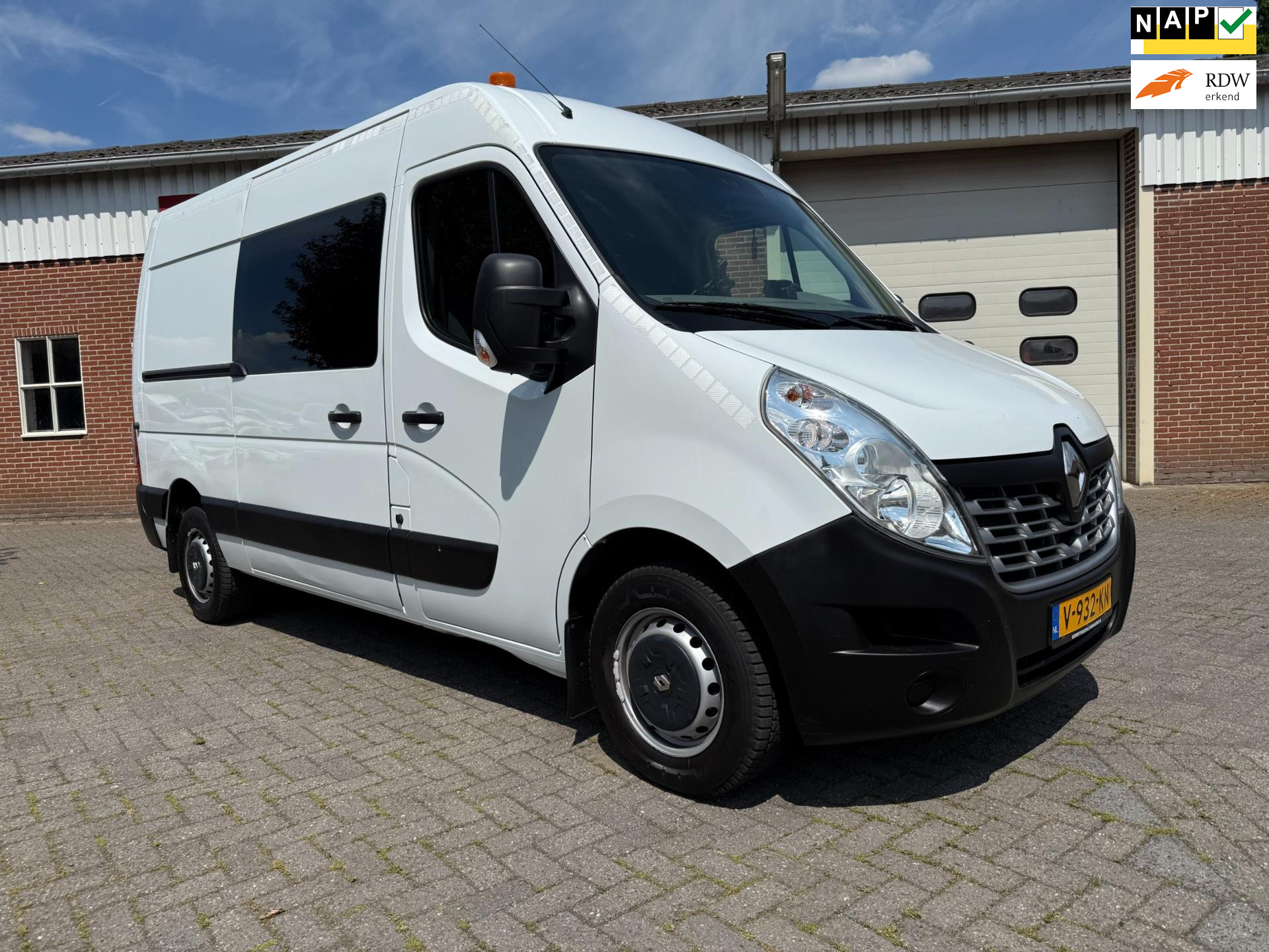 46930022-7.jpg