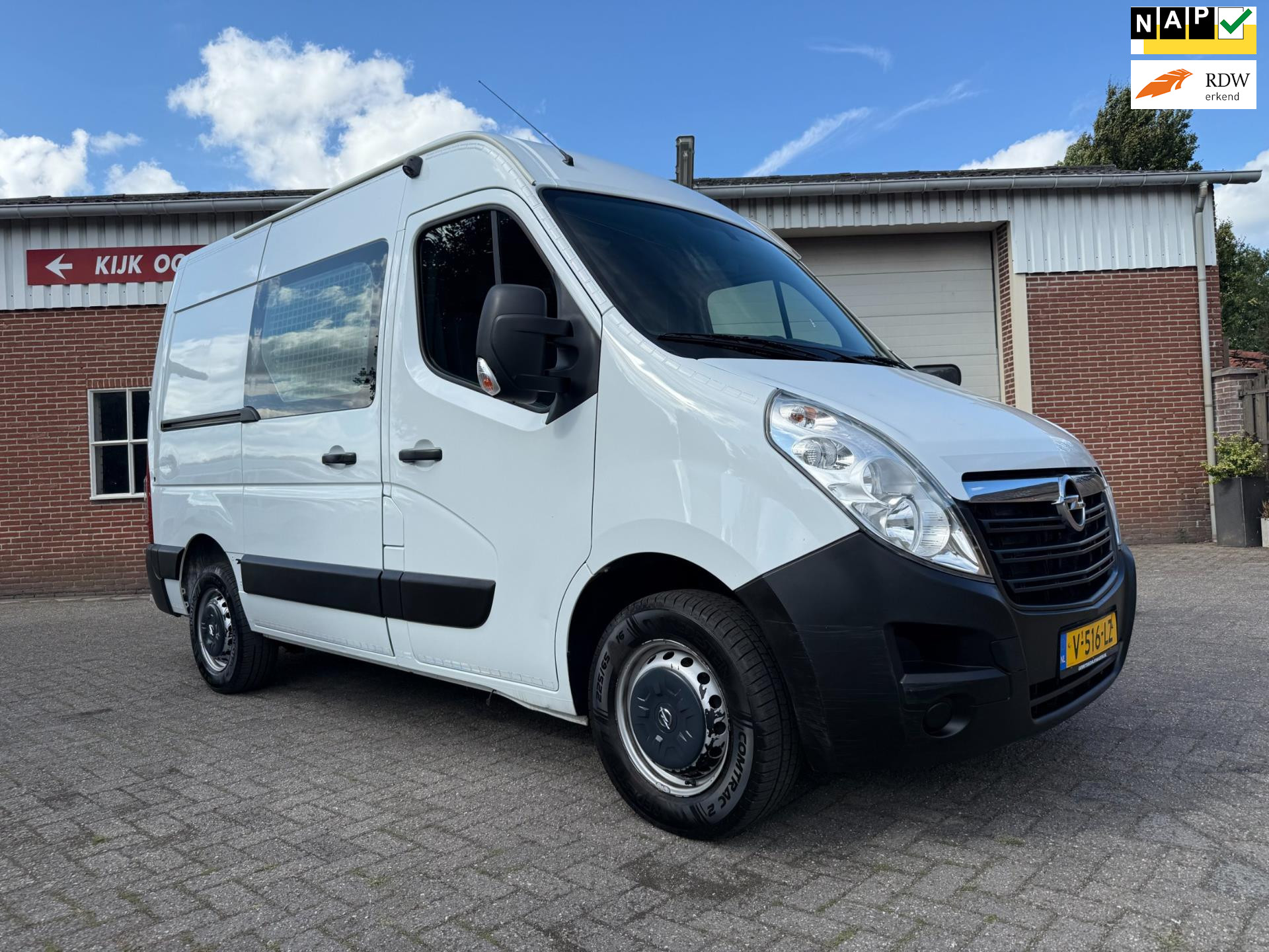46930022-7.jpg
